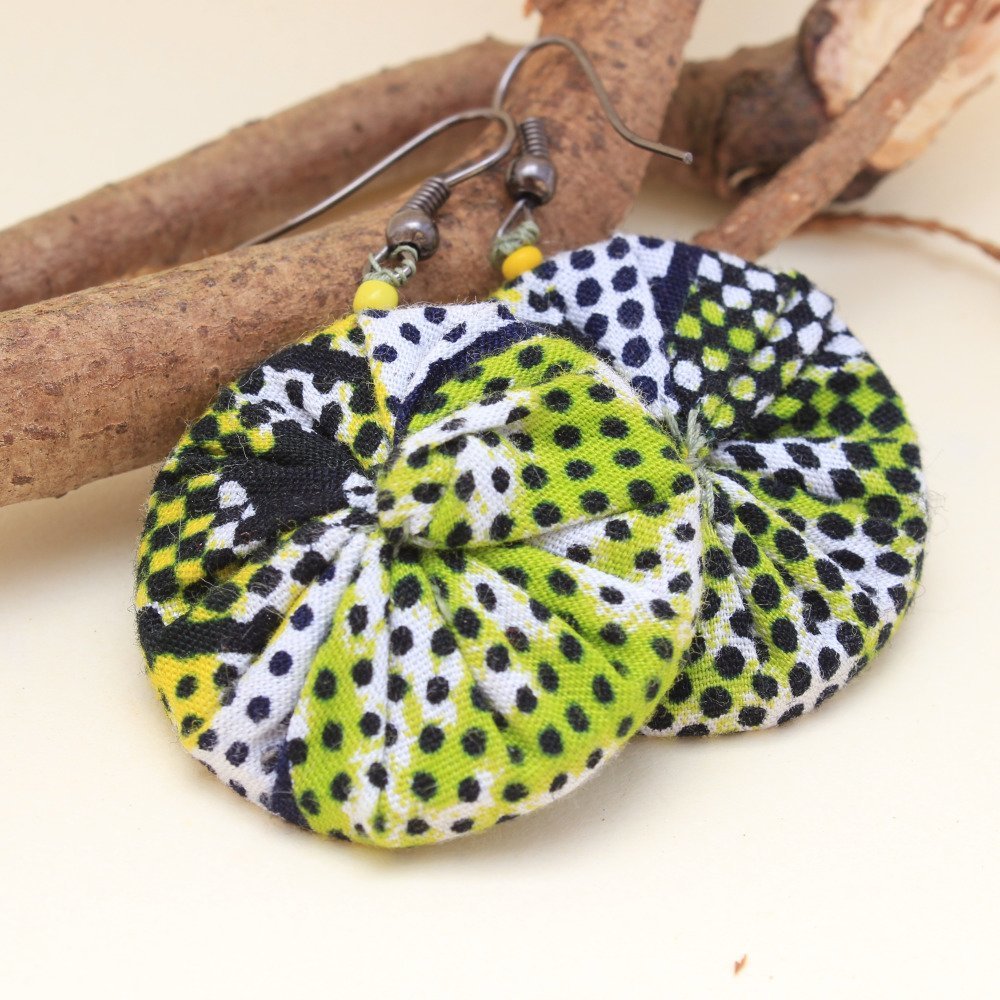 Boucles d'oreilles en tissu wax à pois