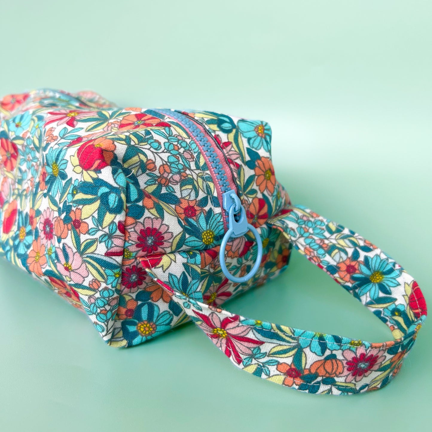 Trousse "fleur des champs" - fermeture rose et bleue