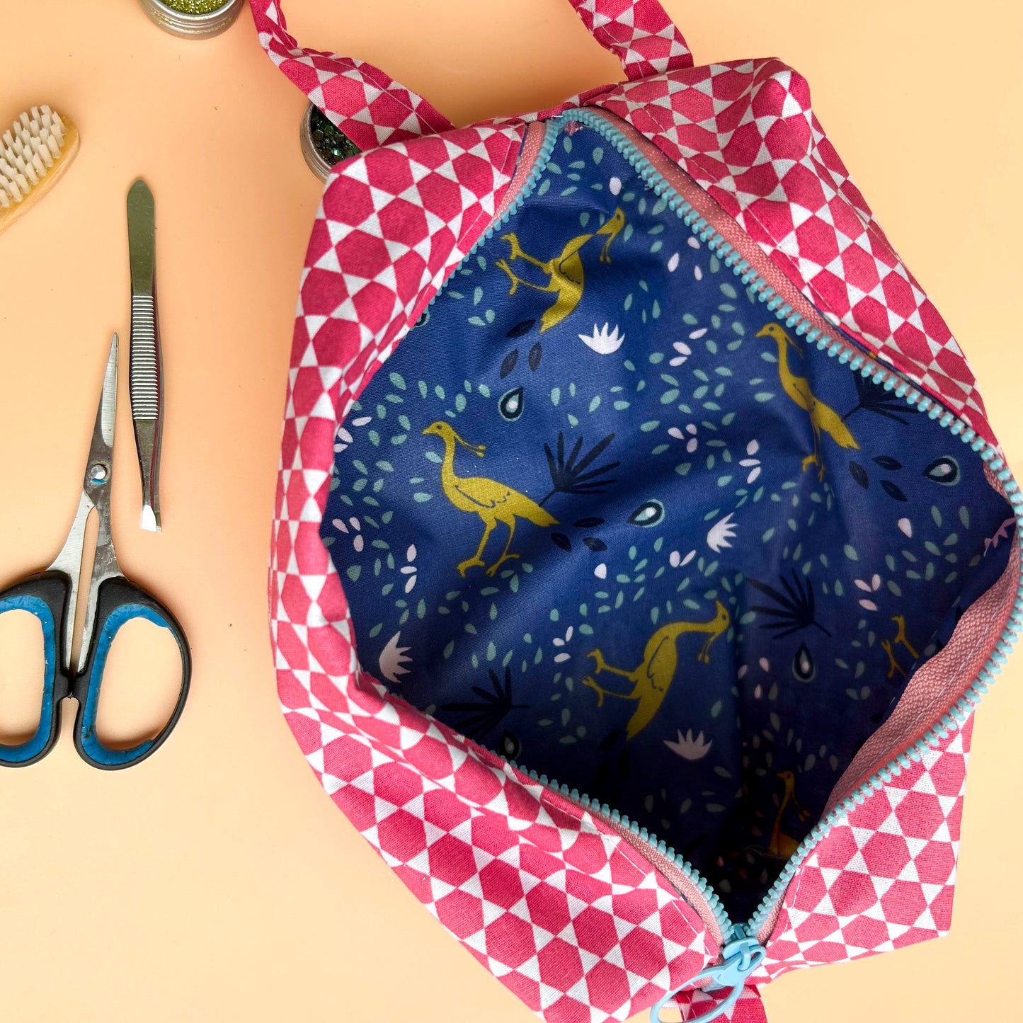 Trousse "roses octogones"