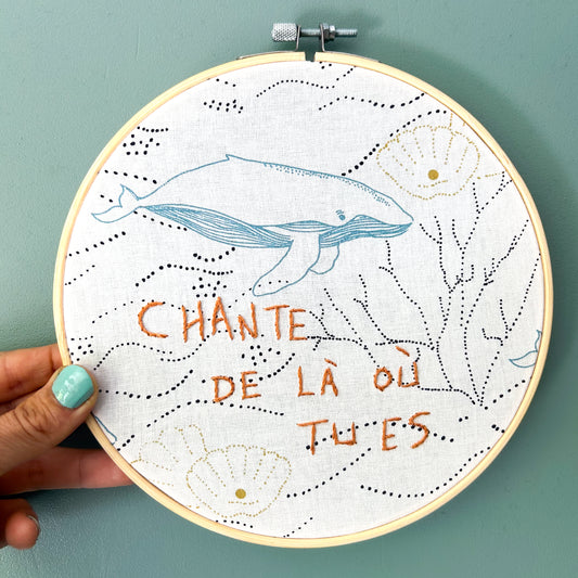 Déco brodée océan : Chante de là où tu es