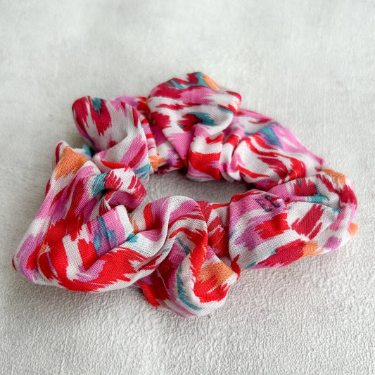 Chouchou "Traces de peintures roses"