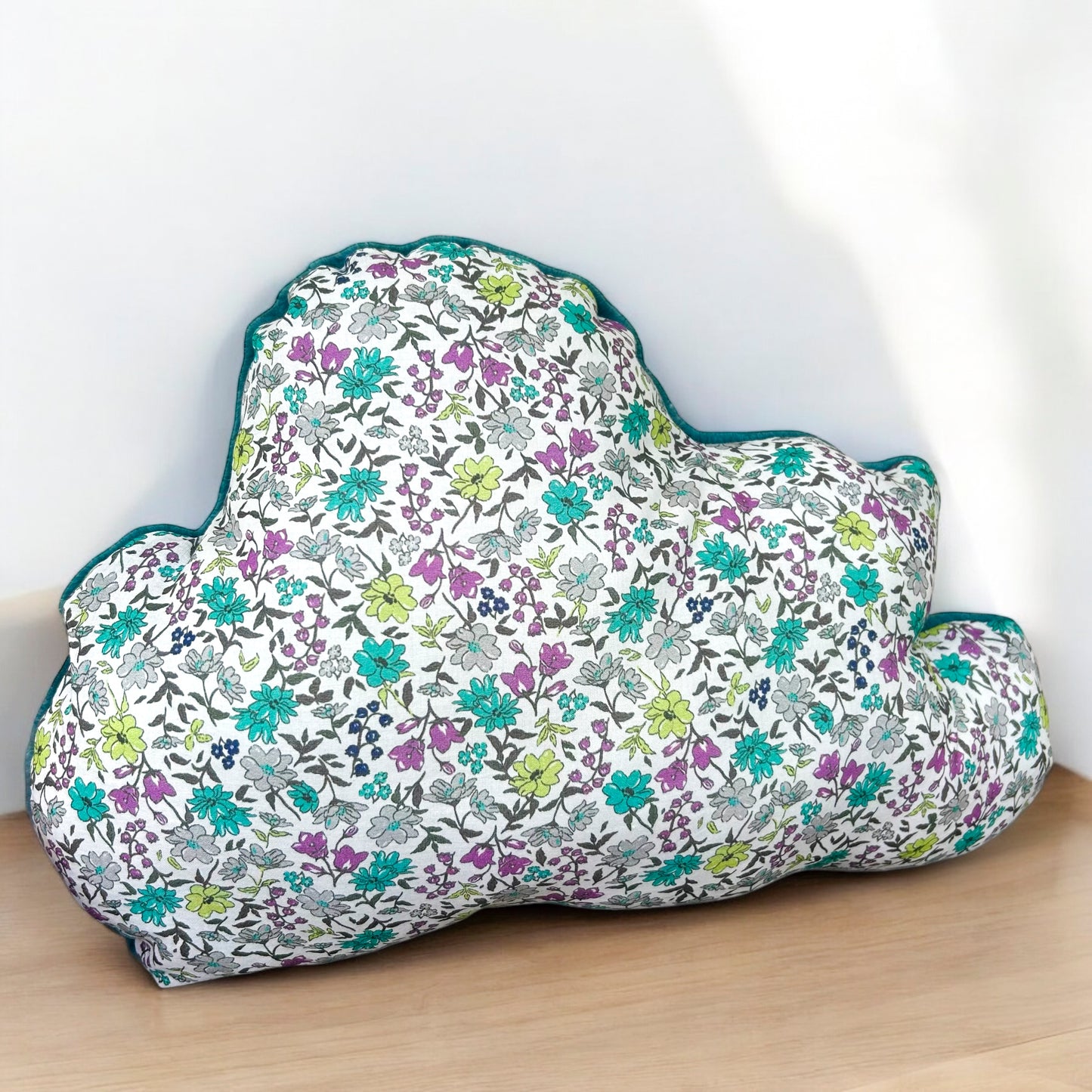 Coussin doux nuage "fleurs du printemps"