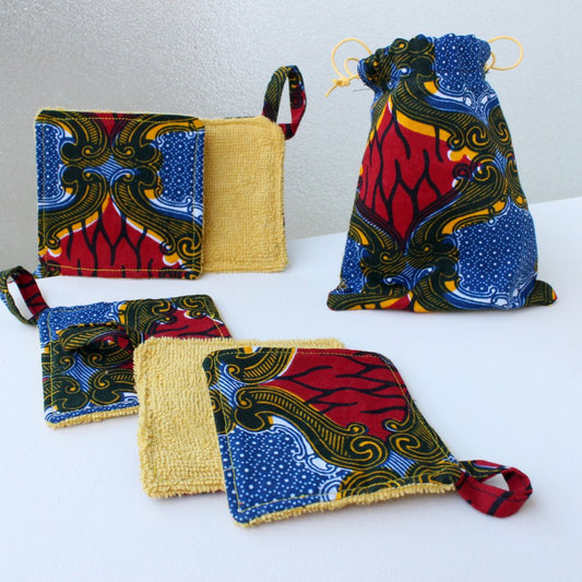 Lingettes lavables wax et bambou et leur pochette de voyage